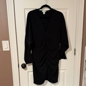 H&M Black Long-Sleeve Ruched V-Neck Dress